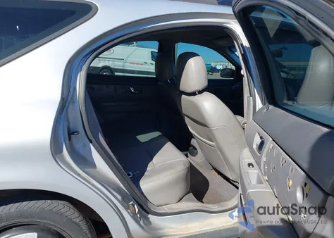 2000 Ford Taurus Se z USA, uszkodzony, nr VIN 1FAFP58S5YA189197